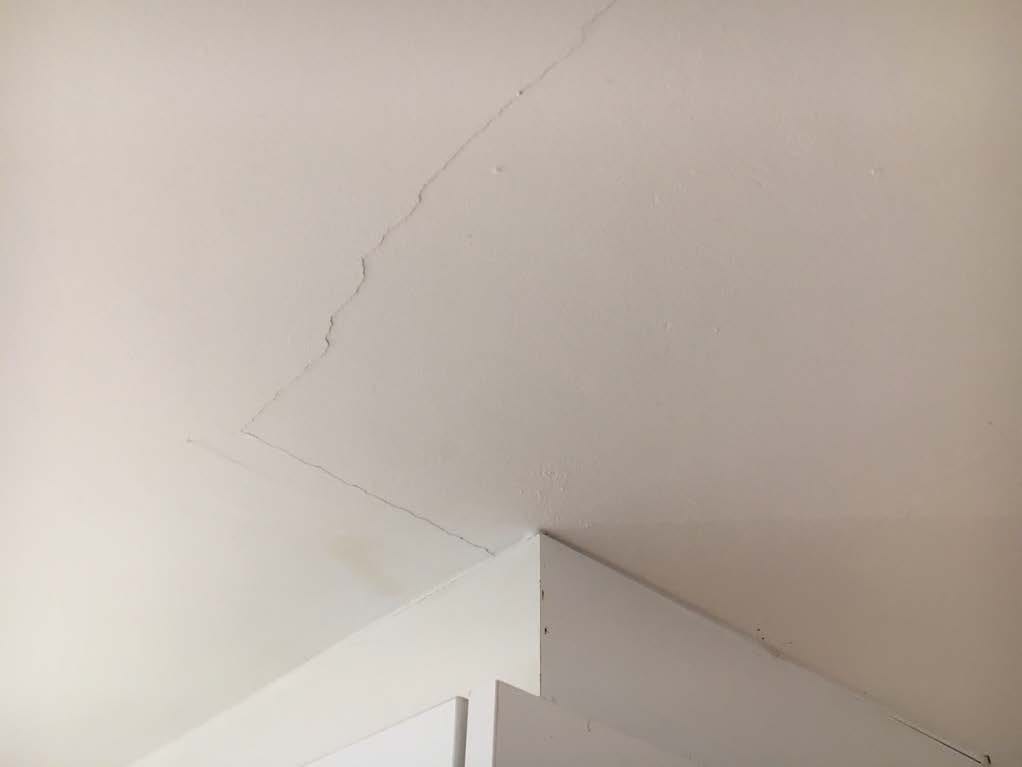 You Ve Got Wall Cracks What Can You Do About Them Building